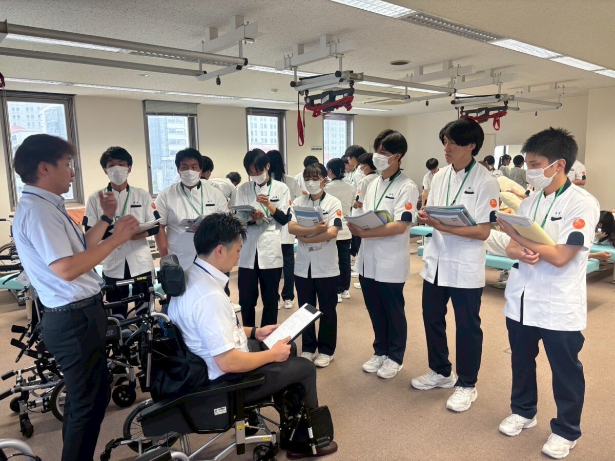 【日常生活環境論】最新の福祉用具を体験