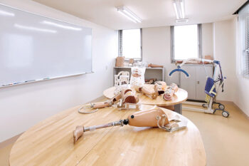 学院スナップ〈装具加工室〉