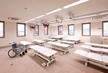 学院スナップ〈治療室〉